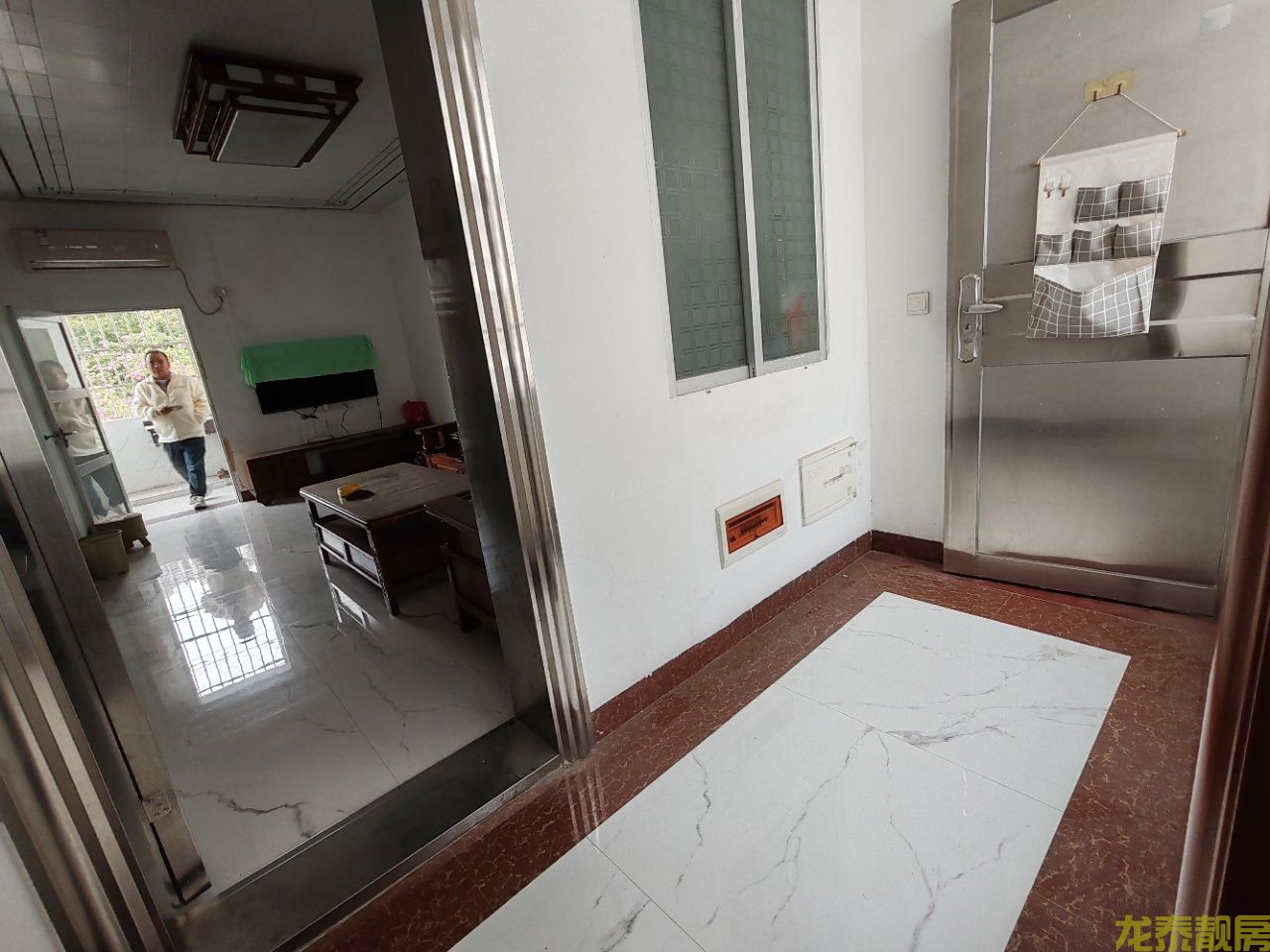 城芯地段纸厂宿舍，二楼黄金楼层