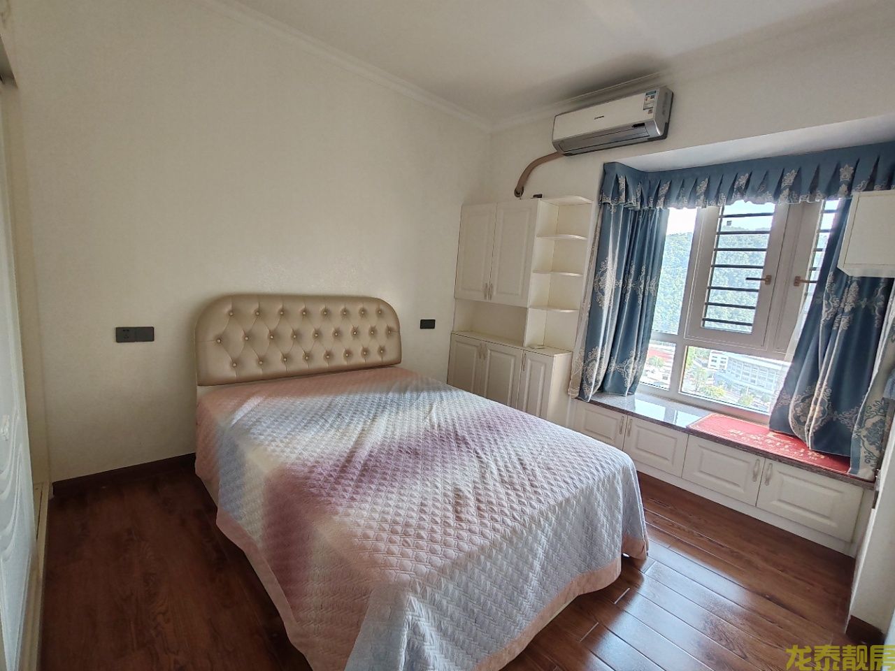 康盛名门稀缺四房，豪华精装，一步到位！