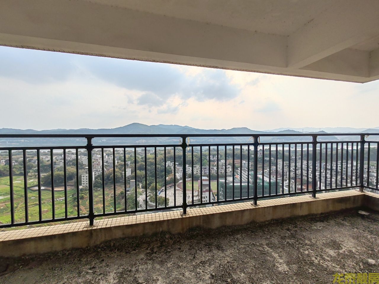 盛世商贸城 江景三房急售